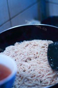 味道不错的豆角焖面做法图解8)