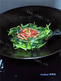 家常菜清炒红油菜做法图解7)