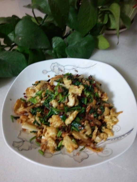人间美味般的粉条炒鸡蛋