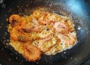 美味的奶油黄金虾做法图解5)