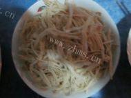 豆芽肉丝炒饼做法图解4)