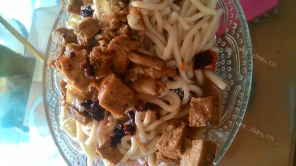 回味无穷的干拌面