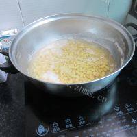 口感丰厚的双豆豆浆做法图解3)