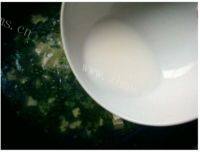 简单的小白菜豆腐汤做法图解13)