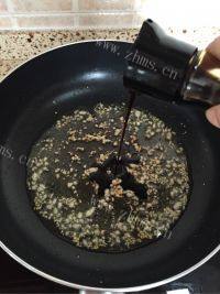 爽口弹牙的蒜香肠粉做法图解10)