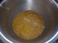 美味的洋葱火腿咸马芬做法图解6)