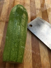 西葫芦炒火腿做法图解2)