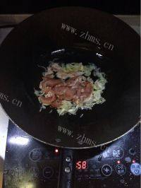 健康美食-菜花炒肉做法图解3)