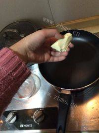 美味的黑胡椒牛排做法图解7)