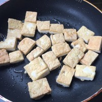 洋葱烧豆腐做法图解4)