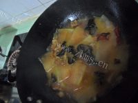 好吃的猪肉粉皮炖冬瓜木耳做法图解10)