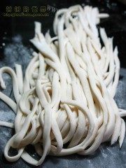 美味的素汤凉面做法图解5)