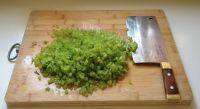 芹菜猪肉包子自制做法图解5)