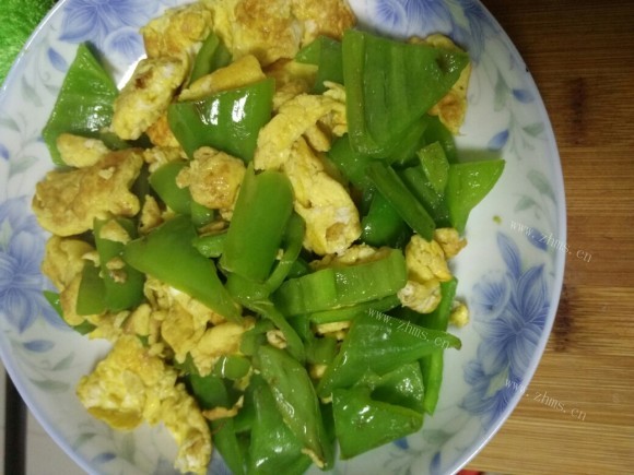鲜美可口的青椒炒鸡蛋