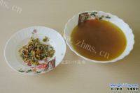 金针菇肥牛酸辣汤做法图解4)
