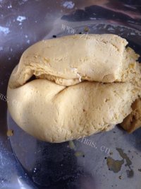 美味的蒸南瓜饼做法图解1)