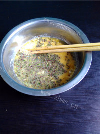 自制香椿蛋饼做法图解5)