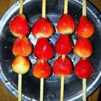 冰糖葫芦草莓串的做法图解七