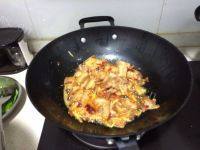家常菜青椒洋葱回锅肉做法图解6)