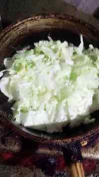 家常菜大白菜炖豆腐做法图解4)