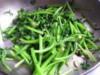 家常菜蒜蓉炒茼蒿