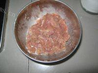 家常菜土豆丝炒肉丝做法图解2)