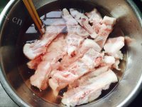 家常菜糖醋排骨做法图解1)