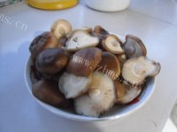 家常菜香菇白菜片做法图解3)