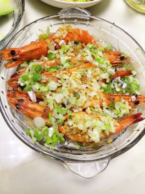 清淡的蒜蓉大虾