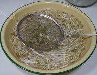 家常菜素炒绿豆芽做法图解3)