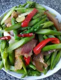 芦笋炒肉做法图解5)