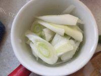 家常菜青椒炒腊肉做法图解3)
