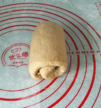 风味独特的苋菜汁炼乳腰果吐司做法图解12)