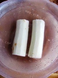 家常菜香菇山药炒肉片做法图解1)