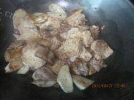 美味的茭白炖豆腐做法图解6)