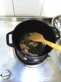 辣白菜炒年糕自制做法图解7)