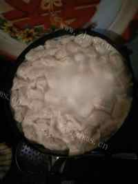 美味的萝卜肉饺子做法图解9)