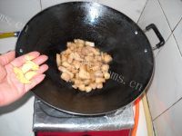 好吃的砂锅茭白炖肉做法图解10)