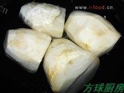 家常菜冬笋炖肉做法图解1)