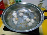 家常菜鱼丸豆腐汤做法图解6)