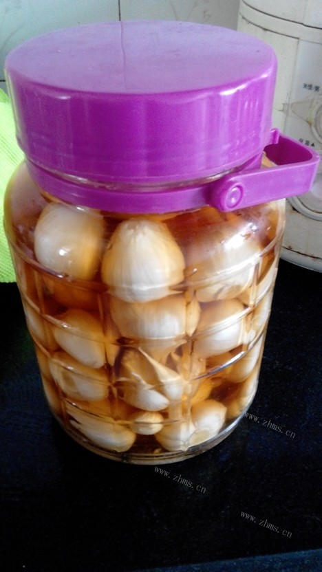 好吃的腌糖蒜