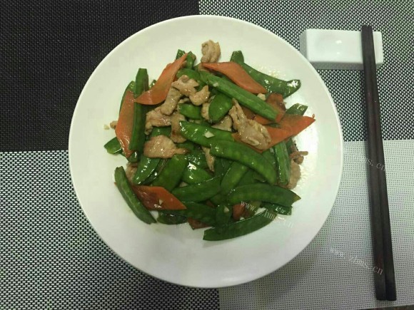 五味俱全的荷兰豆炒肉