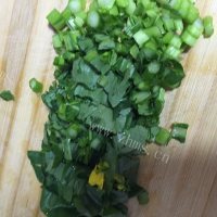 美味的青菜蛋炒饭做法图解2)