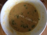 自制葱香鸡蛋饼做法图解4)