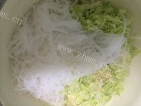 家常菜白菜拌粉丝做法图解4)