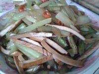 家常菜芹菜炒豆腐干