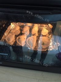 美味的韭菜盒子做法图解5)