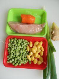 美味的白果豌豆炒鸡丁做法图解1)