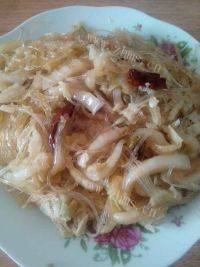 家常菜酸菜炒粉丝