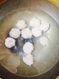 美味的清汤鱼圆做法图解7)